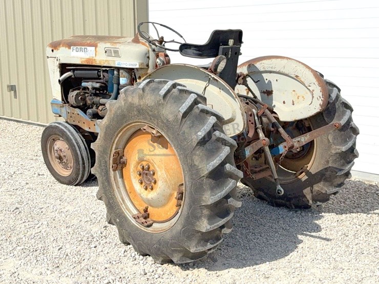 ford-4000-image-6