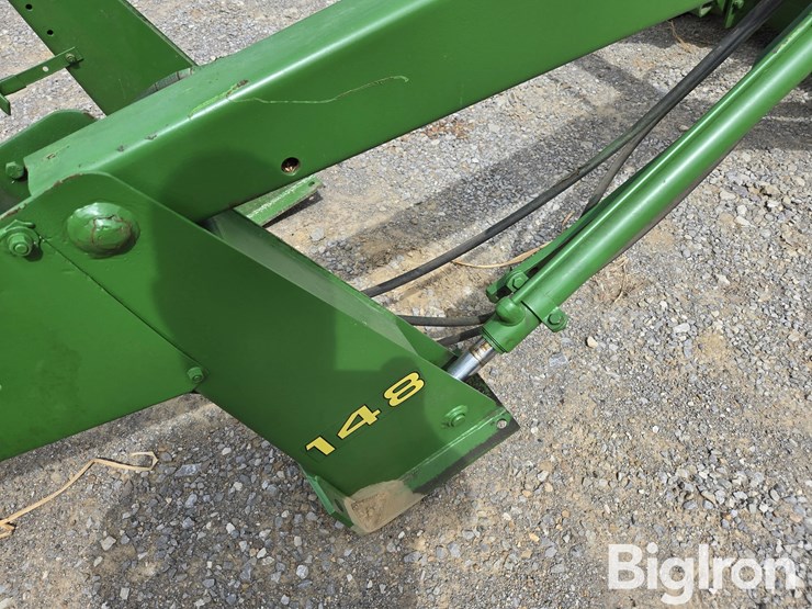 john-deere-148-image-18