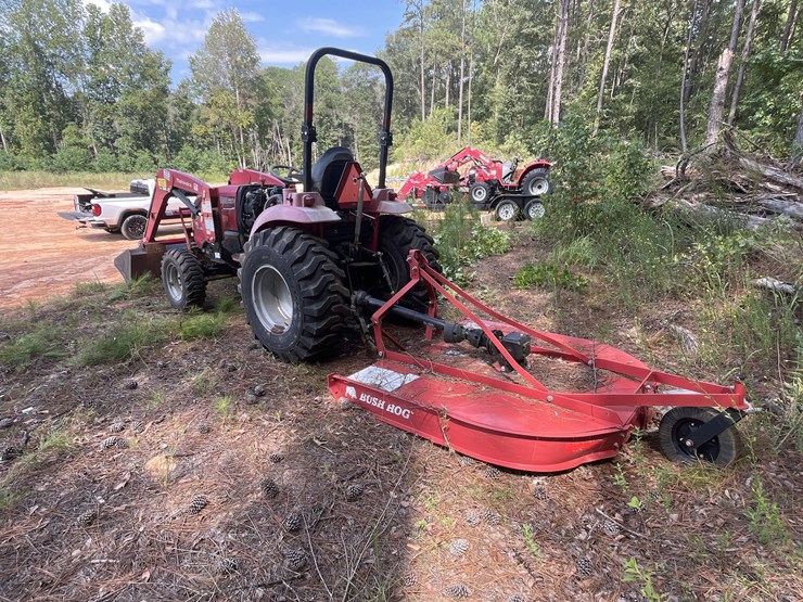 2020-mahindra-1640-image-7