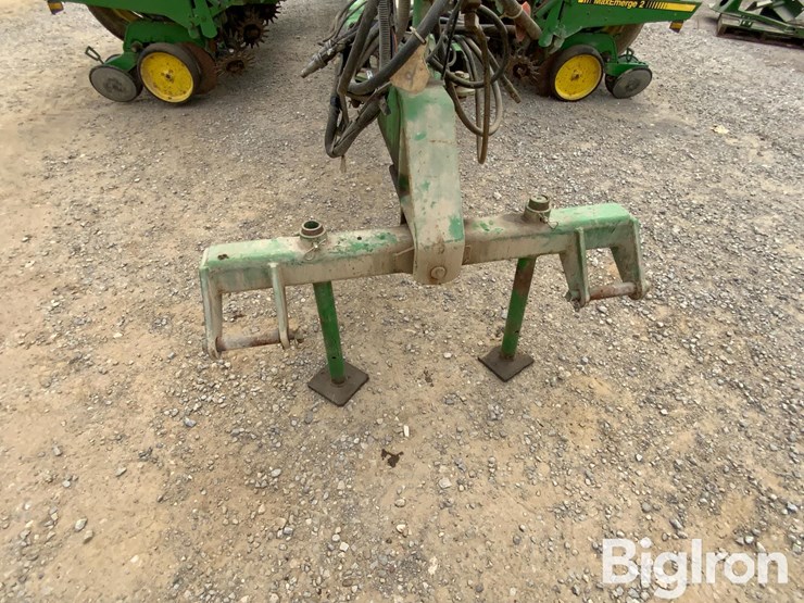 john-deere-7200-image-10