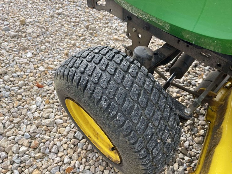 john-deere-x590-image-24