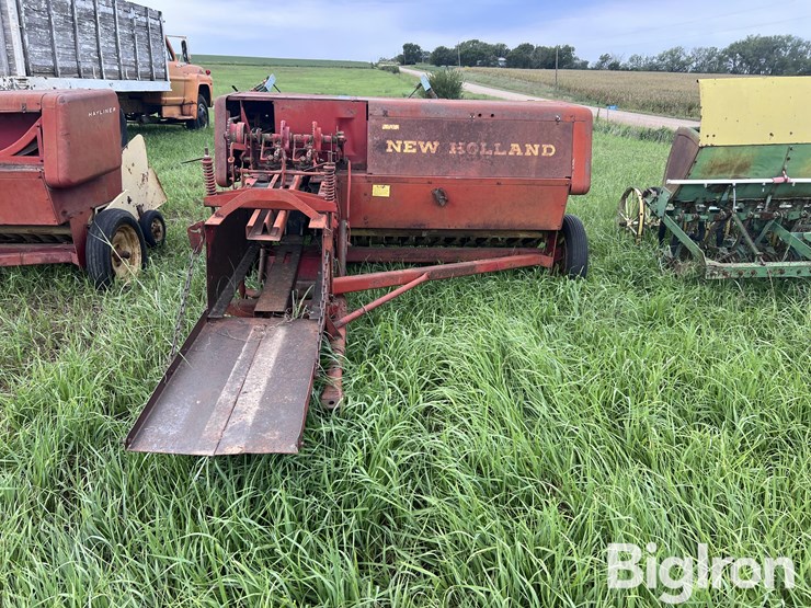 new-holland-270-image-6