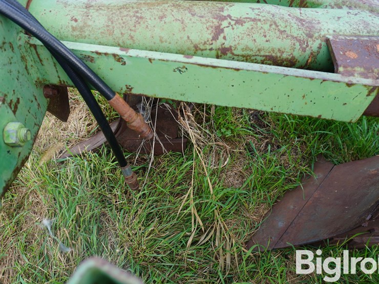 john-deere-4200-image-9