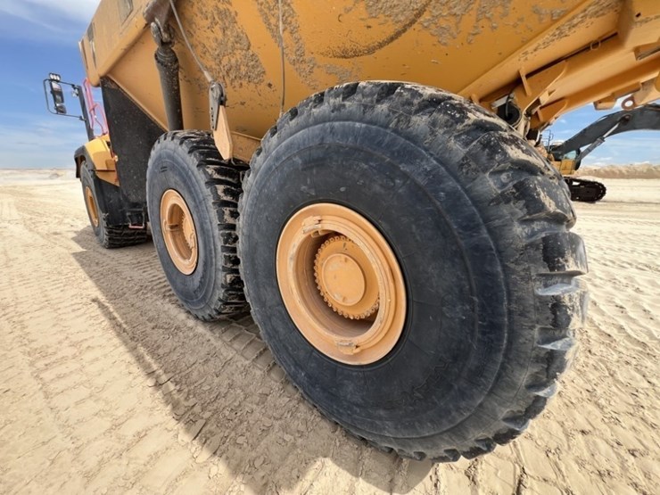 2021-volvo-a60h-image-18