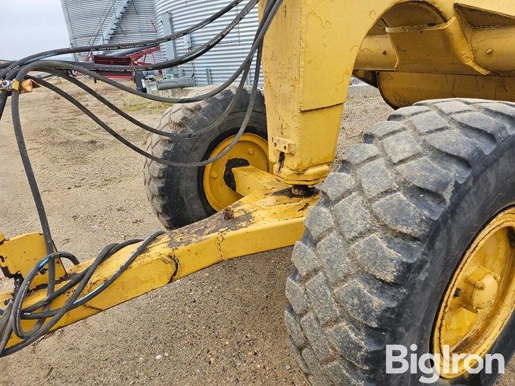 caterpillar-60-image-14