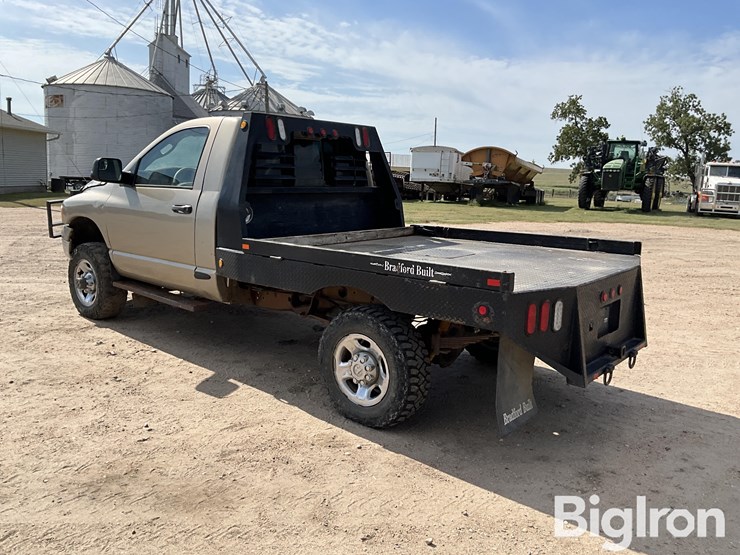 2004-dodge-ram-2500-image-7