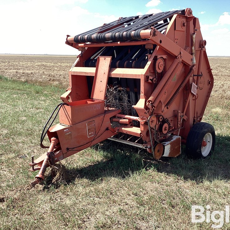1981 HESSTON 5500