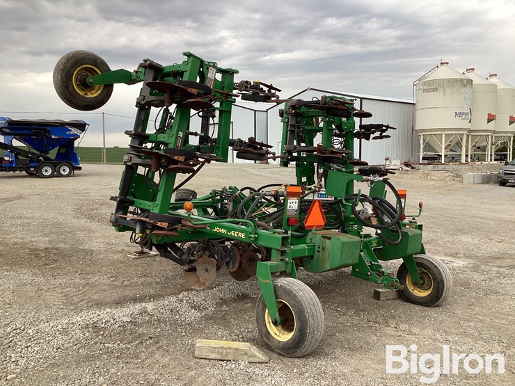 2014-john-deere-2510h-image-7