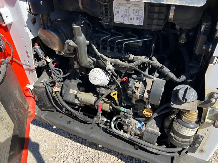 2019-bobcat-s650-image-13