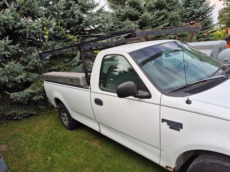 2009-ford-f250-image-4
