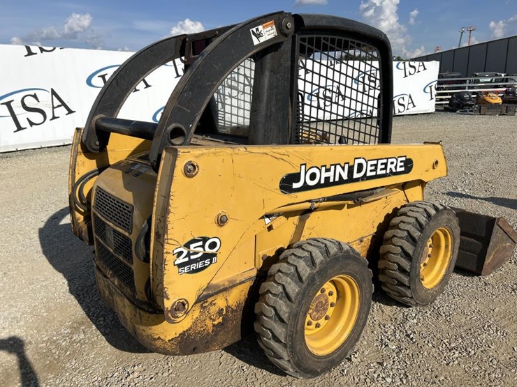 john-deere-250-image-5