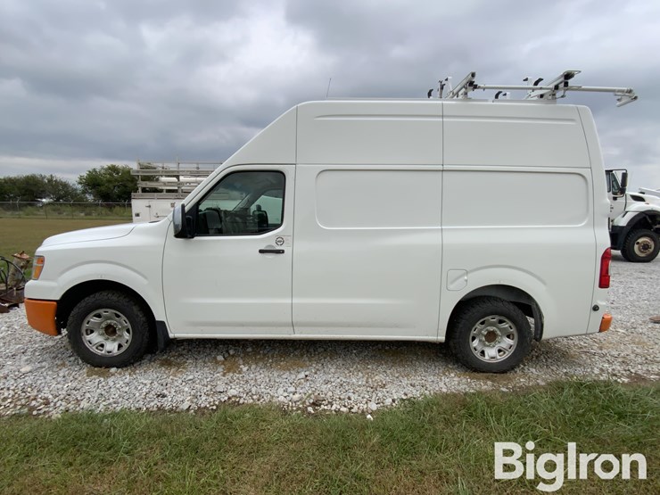 2017-nissan-nv2500-image-8