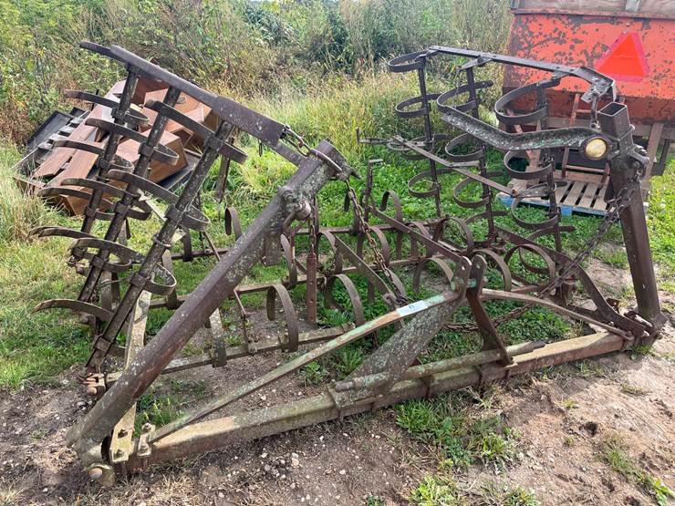 john-deere-16-image-1