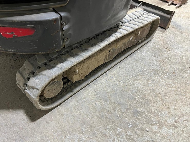 2020-bobcat-e32-image-20