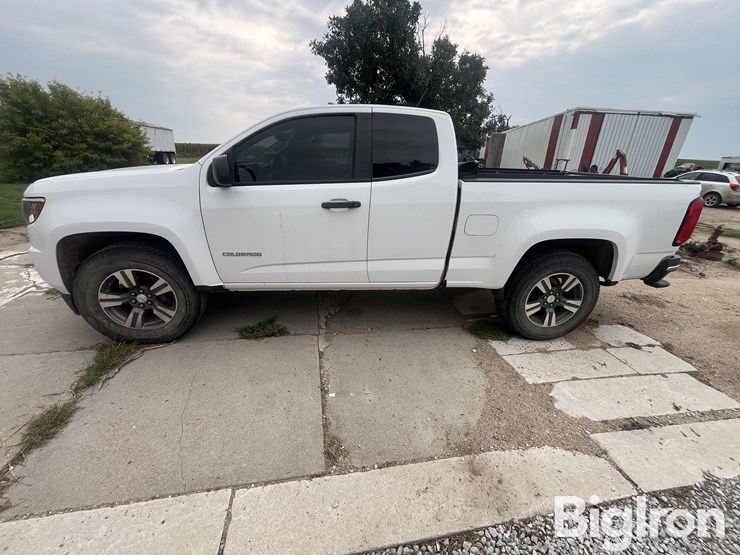 2015-chevrolet-colorado-image-8