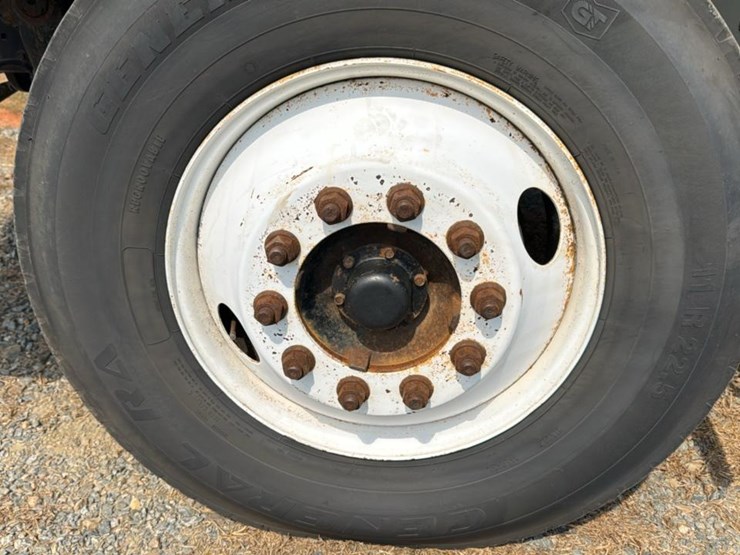 2007-international-durastar-4300-image-39