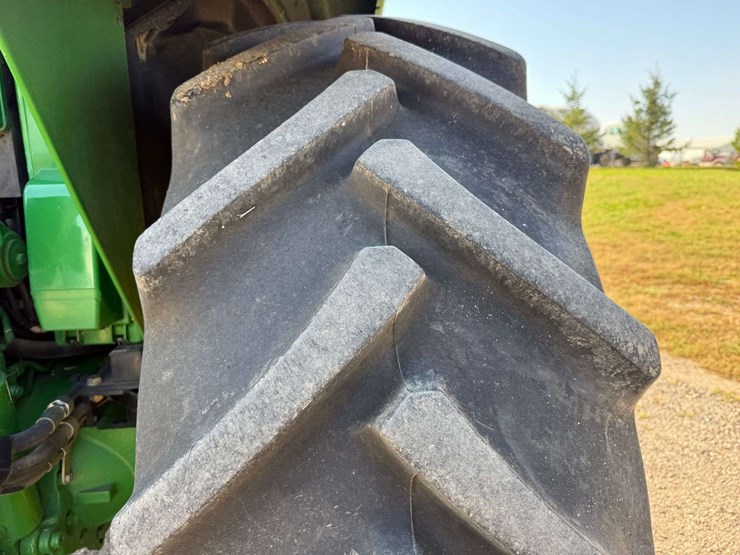 2009-john-deere-6430-premium-image-25
