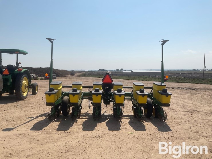 john-deere-7300-image-4