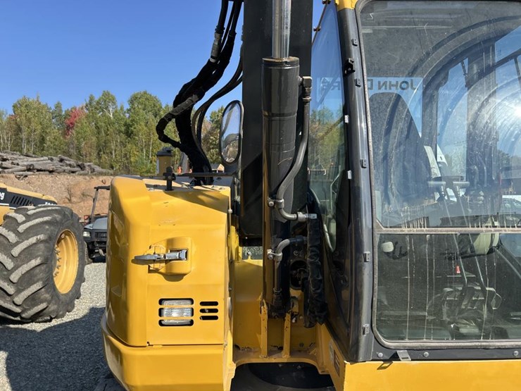 deere-75g-image-26