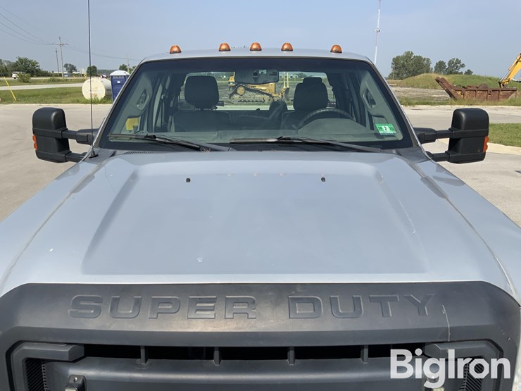 2015-ford-f550-xl-image-10