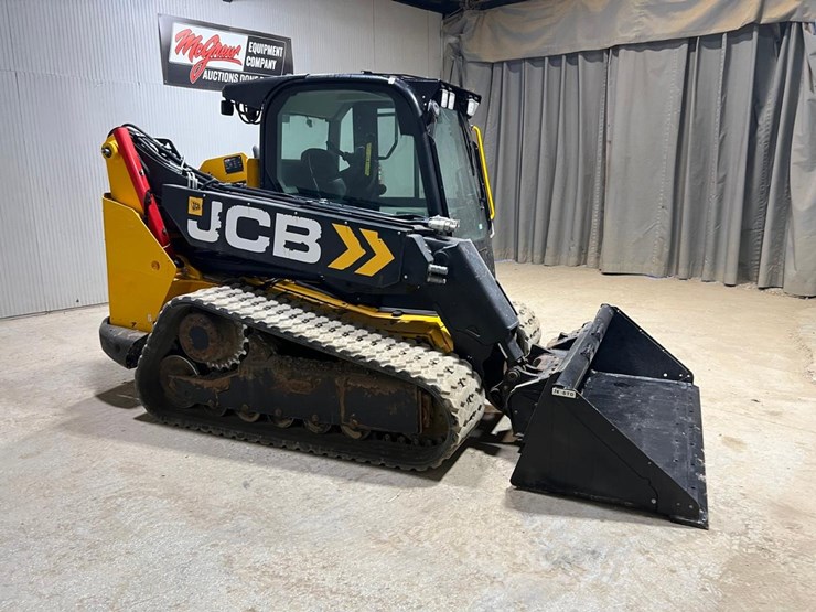 2023-jcb-3ts-8t-image-6