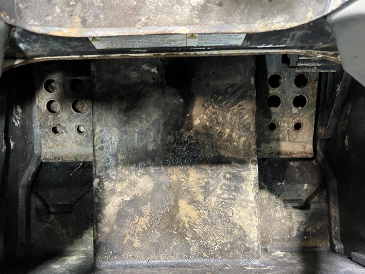 2021-bobcat-s850-image-28