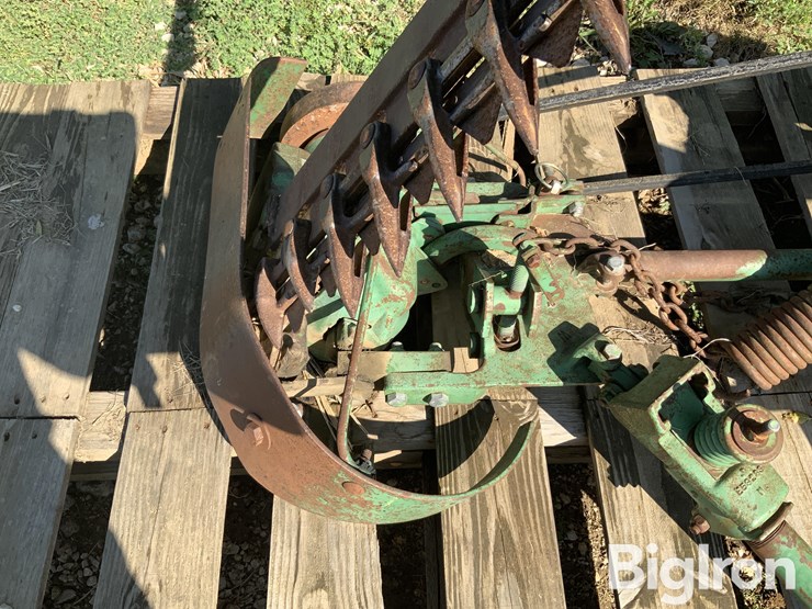 john-deere-350-image-13