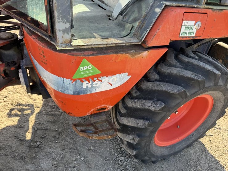 kubota-r520-image-17