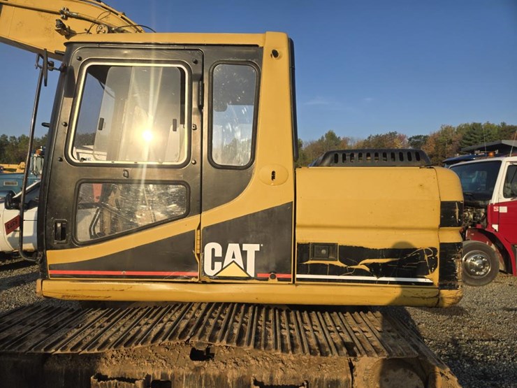 caterpillar-312-image-39