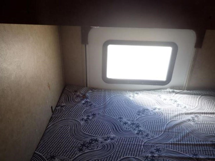 2012-skyline-nomad-t/a-travel-trailer-1se200r21cf0-image-79