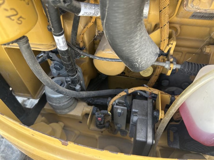 caterpillar-301.7-image-37