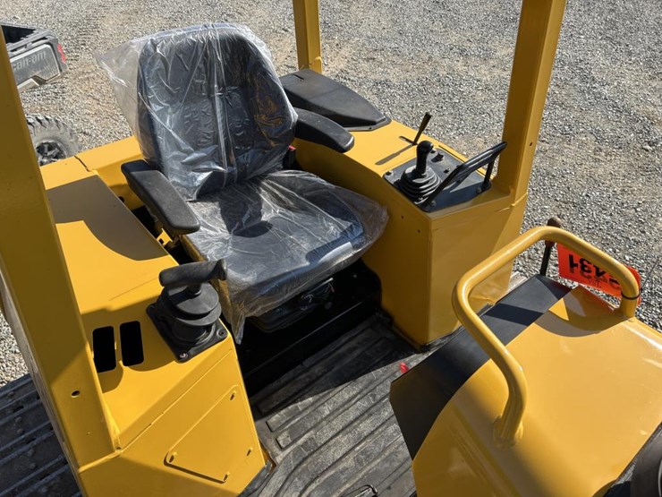 2003-deere-450h-image-35