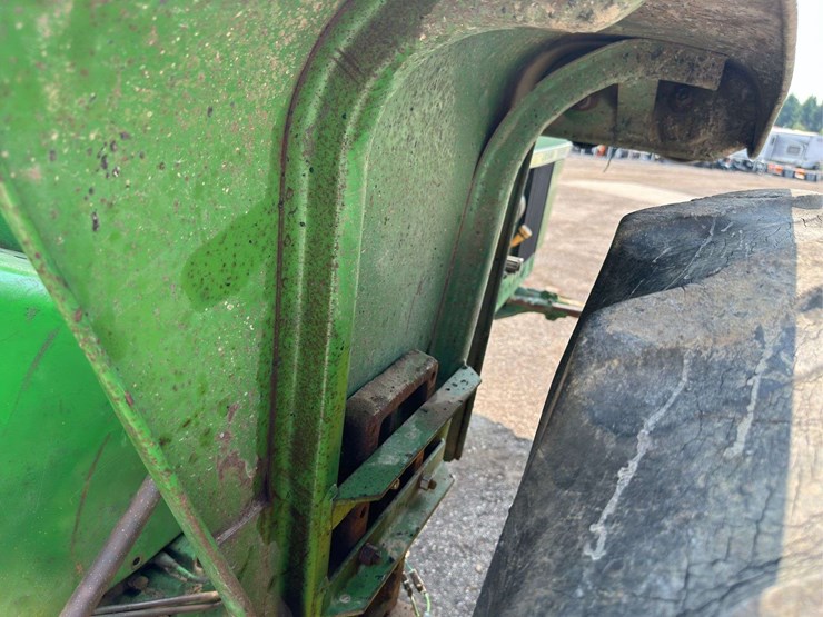 john-deere-2510-image-14