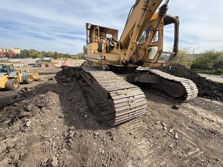 deere-790d-image-19