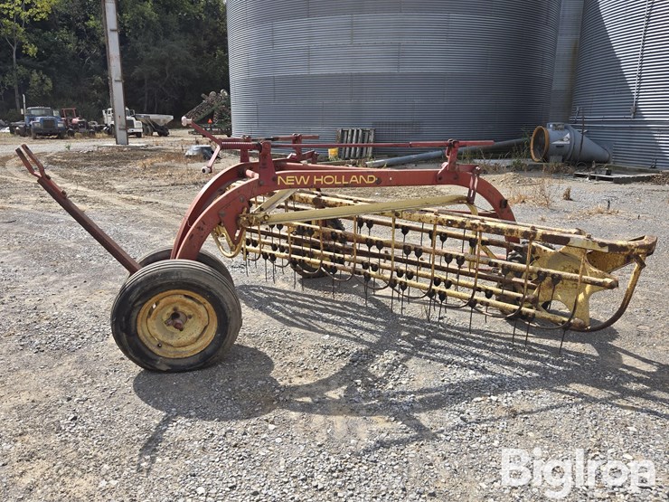 new-holland-256-image-1