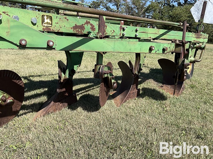 john-deere-f145-image-19