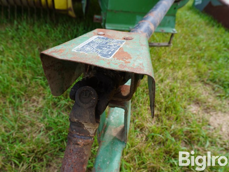 1980-john-deere-336-image-11
