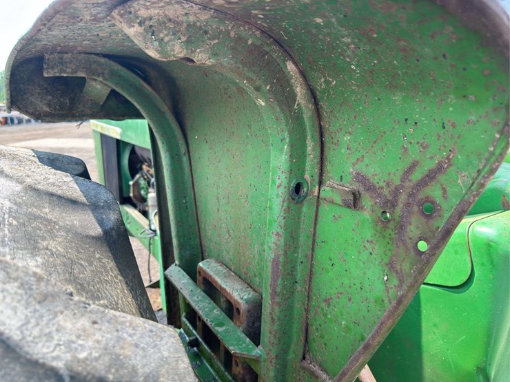 john-deere-2510-image-15