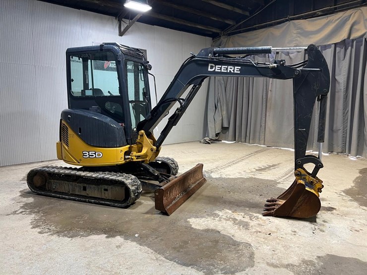 deere-35d-image-6