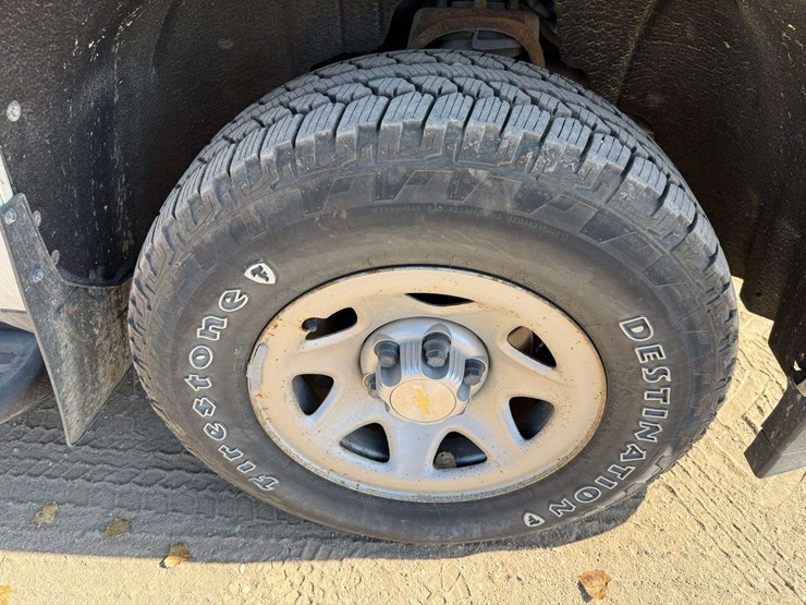 2018-chevrolet-1500-image-28