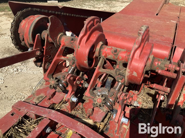 new-holland-268-image-19
