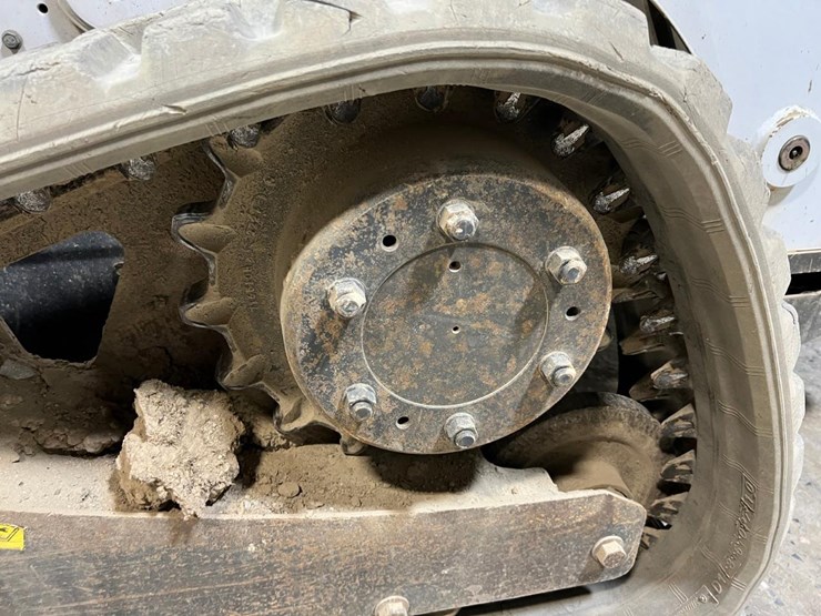 bobcat-t650-image-14