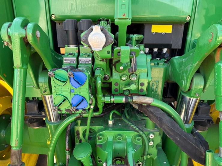 2009-john-deere-6430-premium-image-22