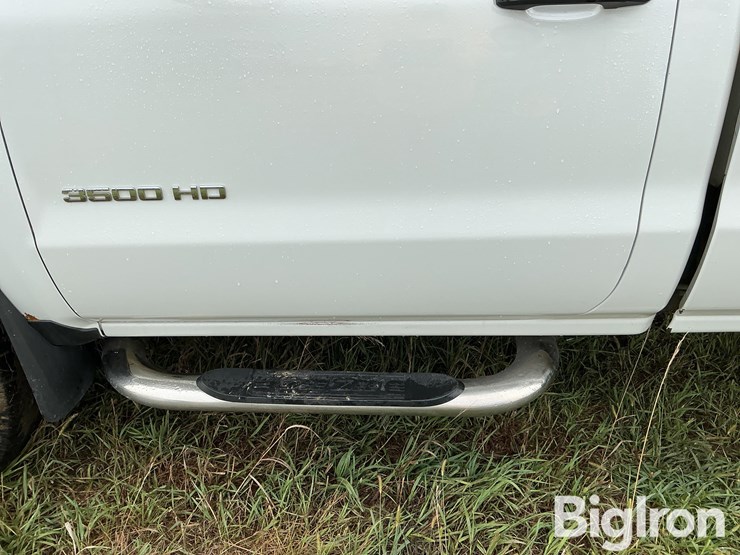 2015-chevrolet-silverado-3500-image-14