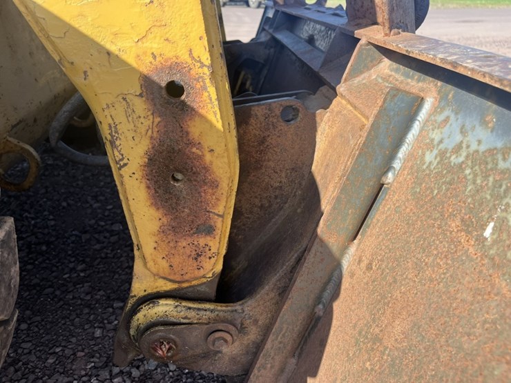 2012-caterpillar-272d-image-12