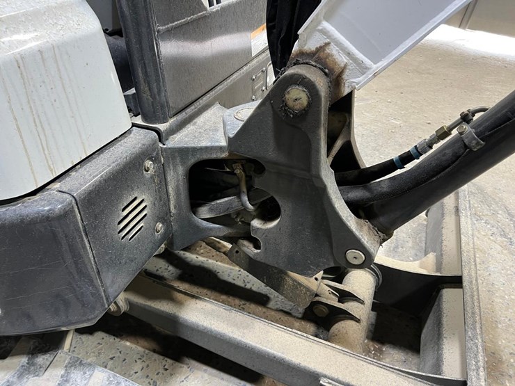 2015-bobcat-e35i-image-24