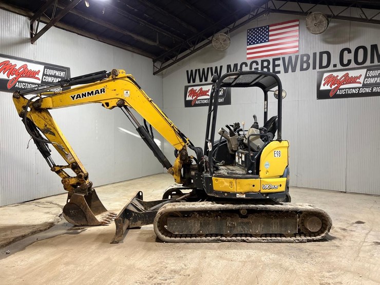 2016-yanmar-vio45-6a-image-3