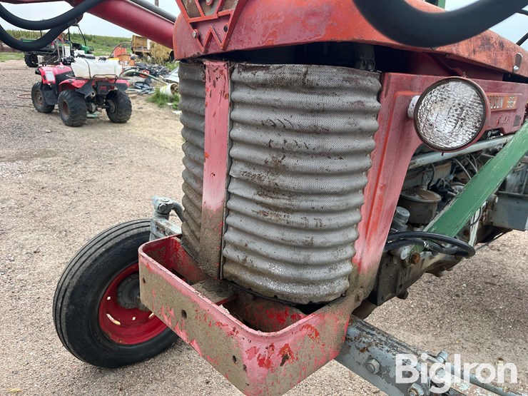 1963-massey-ferguson-65-image-16