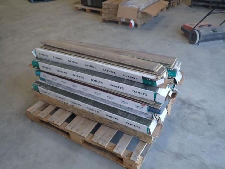 qty-of-torlys-everwood-vinyl-flooring-image-6