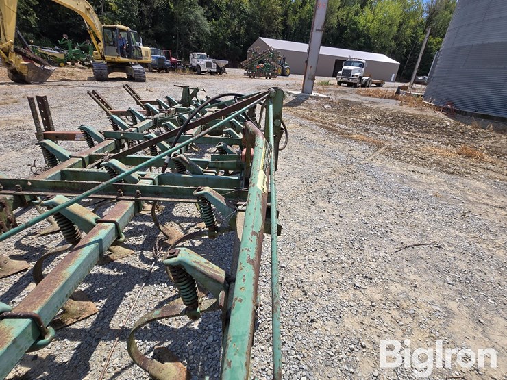 john-deere-1100-image-15